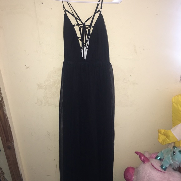 Elegant Black Dress🖤 - Picture 5 of 8